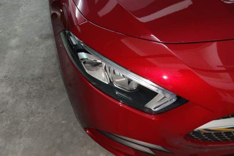 Used Mercedes-Benz A-Class 2020 Restyled A 200 L Sport Sedan Fashion Version Right Front Headlight