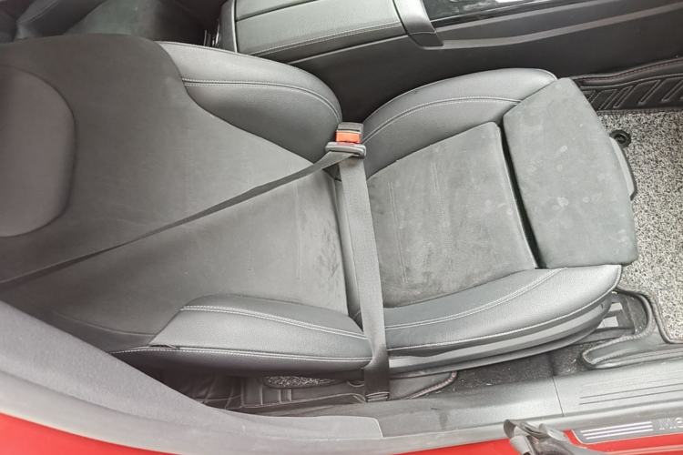 Used Mercedes-Benz A-Class 2020 Restyled A 200 L Sport Sedan Fashion Version Right Front Seat