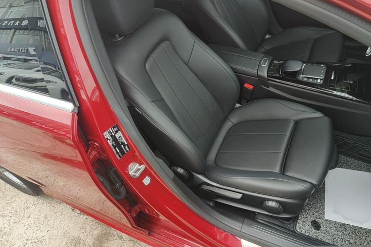 Used Mercedes-Benz A-Class 2020 Second Facelift A 180 L Sport Sedan Right Front Seat