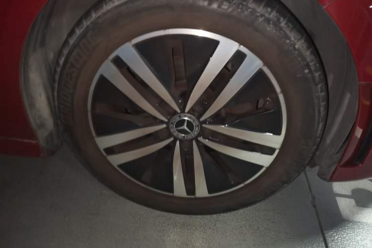 Used Mercedes-Benz A-Class 2020 A 180 L Sport Sedan Right Front Wheel Hub