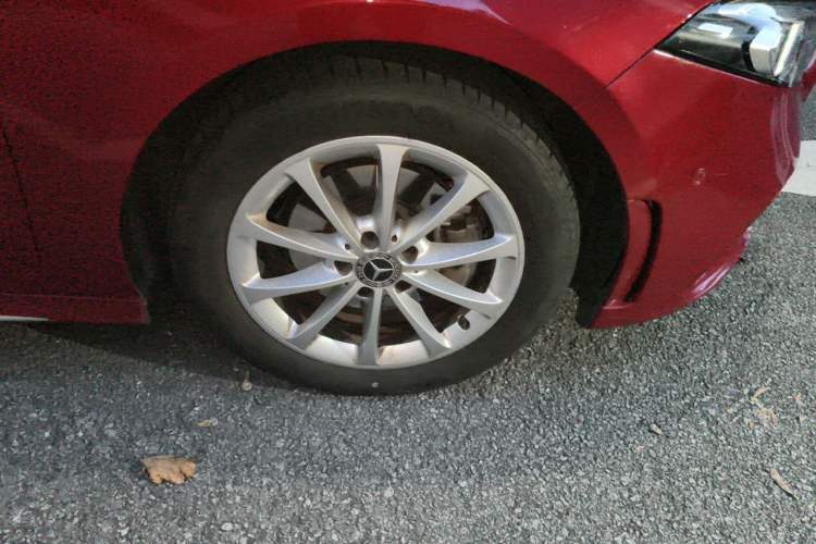 Used Mercedes-Benz A-Class 2020 A 200 L Sport Sedan Right Front Wheel Hub