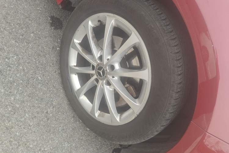 Used Mercedes-Benz A-Class 2020 A 200 L Sport Sedan Right Front Wheel Hub