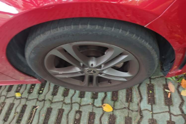 Used Mercedes-Benz A-Class 2020 Restyled A 180 L Sport Sedan Right Front Wheel Hub