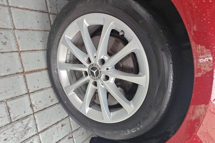 Used Mercedes-Benz A-Class 2020 A 200 L Sport Sedan Right Front Wheel Hub