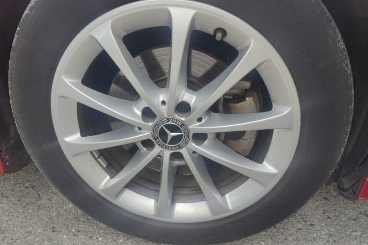 Used Mercedes-Benz A-Class 2020 A 200 L Sport Sedan Right Front Wheel Hub
