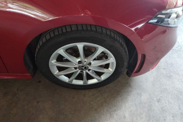 Used Mercedes-Benz A-Class 2020 A 200 L Sport Sedan Right Front Wheel Hub