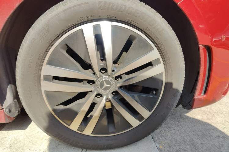 Used Mercedes-Benz A-Class 2020 A 180 L Sport Sedan Right Front Wheel Hub