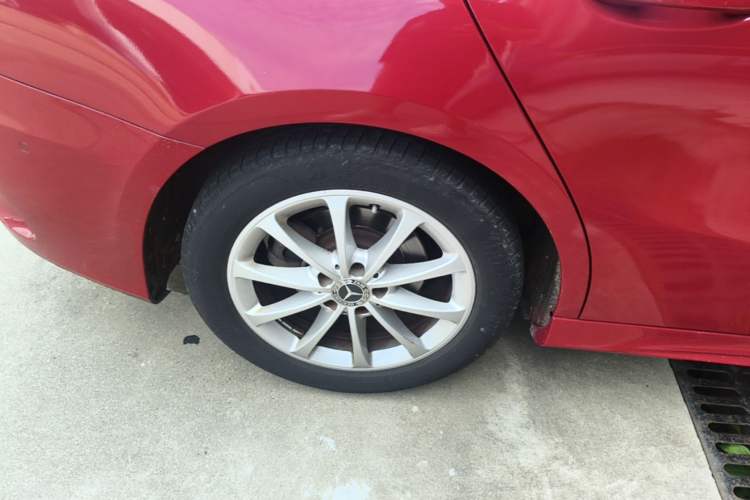 Used Mercedes-Benz A-Class 2020 A 200 L Sport Sedan Right Rear Wheel Hub