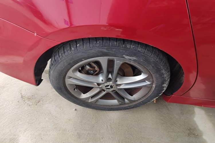 Used Mercedes-Benz A-Class 2020 Facelift A 180 L Sport Sedan Special Configuration Right Rear Wheel Hub