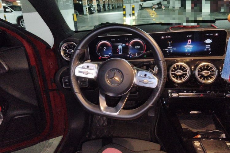 Used Mercedes-Benz A-Class 2020 Restyled A 200 L Sport Sedan Fashion Version Steering Wheel