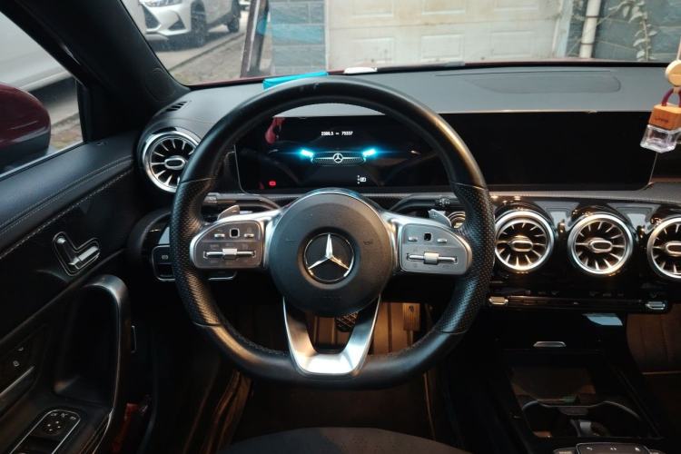 Used Mercedes-Benz A-Class 2020 Restyled A 200 L Sport Sedan Fashion Version Steering Wheel