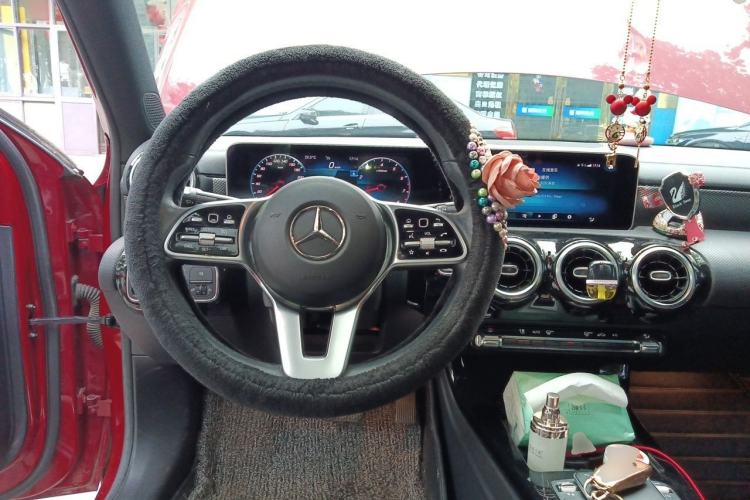 Used Mercedes-Benz A-Class 2020 Facelift A 180 L Sport Sedan Special Configuration Steering Wheel