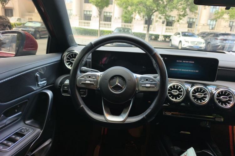 Used Mercedes-Benz A-Class 2020 Restyled A 200 L Sport Sedan Fashion Version Steering Wheel
