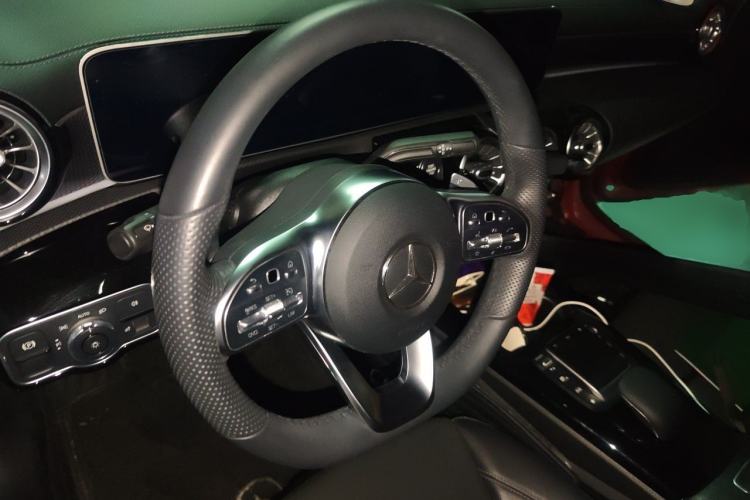 Used Mercedes-Benz A-Class 2020 Restyled A 200 L Sport Sedan Fashion Version Steering Wheel