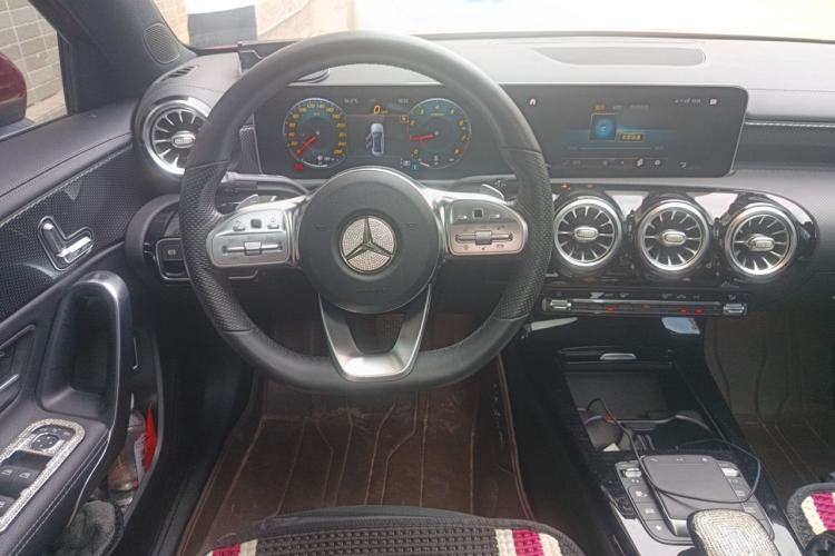 Used Mercedes-Benz A-Class 2020 Restyled A 200 L Sport Sedan Fashion Version Steering Wheel