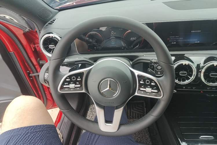 Used Mercedes-Benz A-Class 2020 Second Facelift A 180 L Sport Sedan Steering Wheel