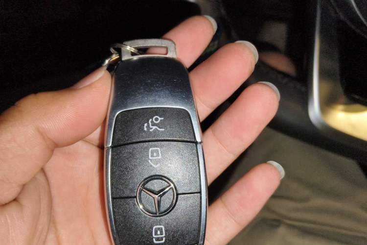 Used Mercedes-Benz A-Class 2020 Restyled A 200 L Sport Sedan Fashion Version Vehicle Key