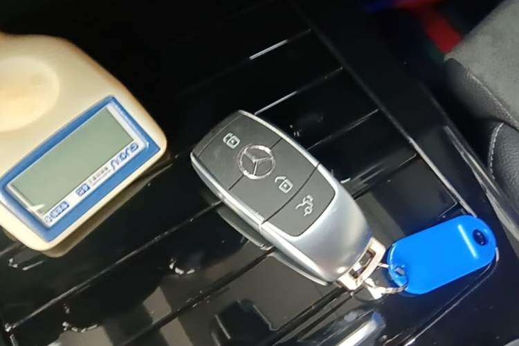 Used Mercedes-Benz A-Class 2020 Restyled A 200 L Sport Sedan Fashion Version Vehicle Key