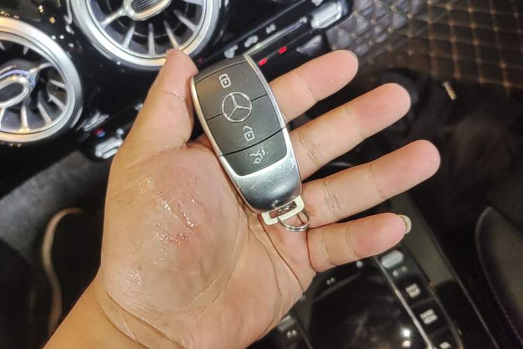 Used Mercedes-Benz A-Class 2020 Restyled A 200 L Sport Sedan Fashion Version Vehicle Key