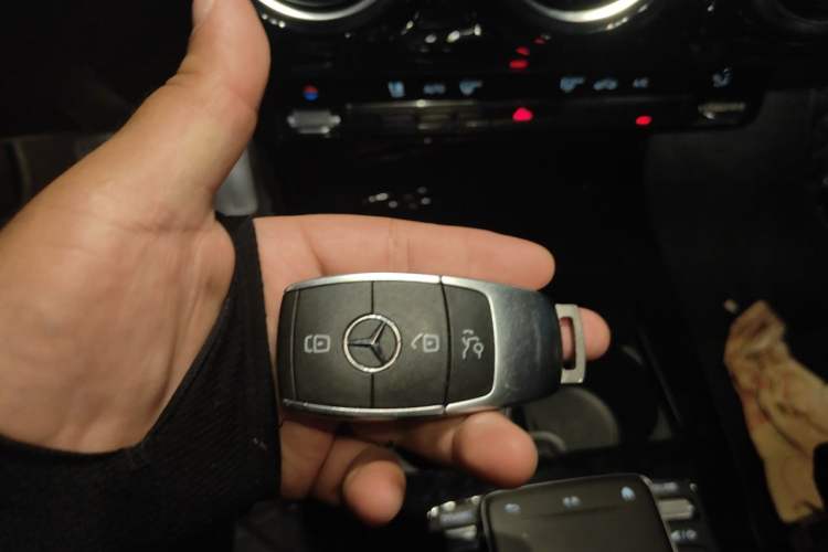 Used Mercedes-Benz A-Class 2020 Restyled A 200 L Sport Sedan Fashion Version Vehicle Key