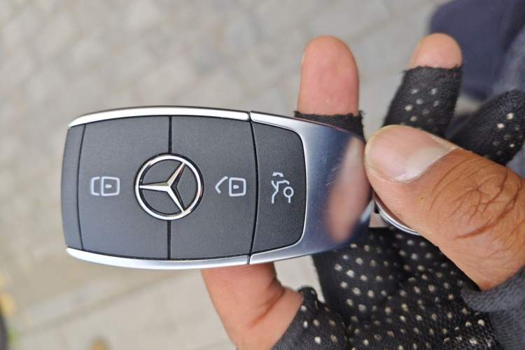 Used Mercedes-Benz A-Class 2020 Restyled A 200 L Sport Sedan Fashion Version Vehicle Key