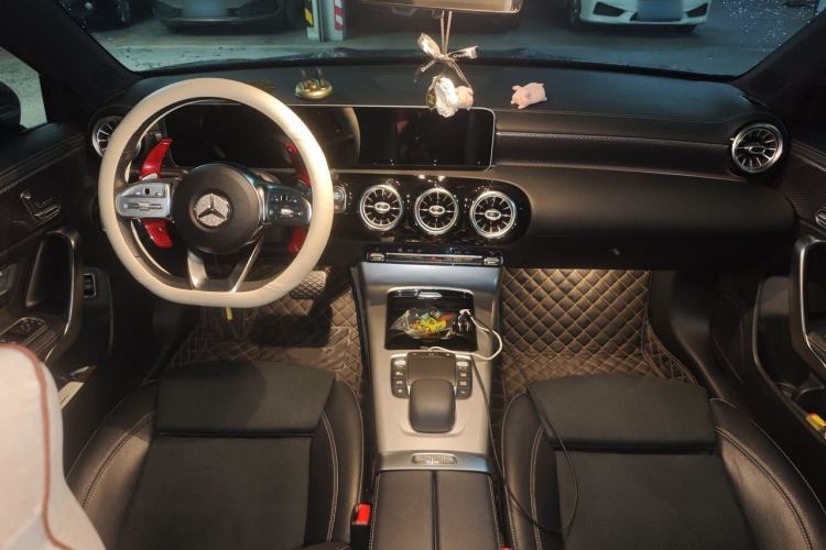 Used Mercedes-Benz A-Class 2020 Restyled A 200 L Sport Sedan Fashion Version Center Console