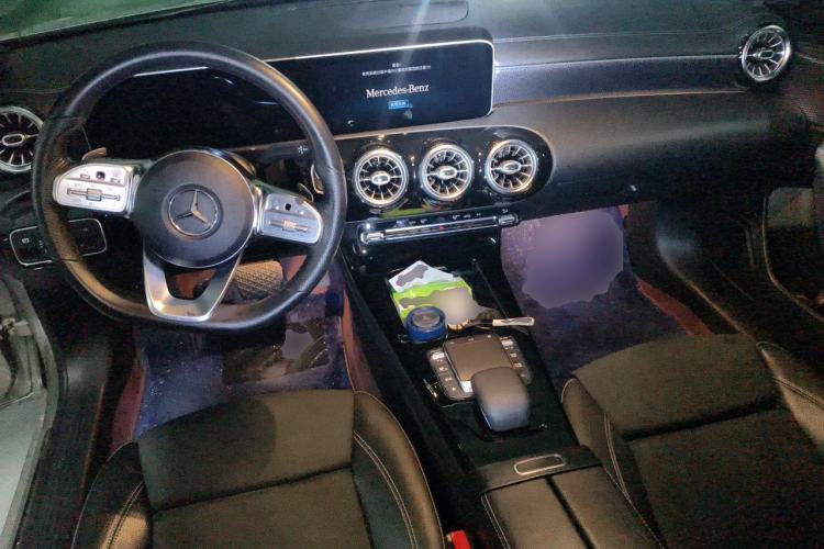 Used Mercedes-Benz A-Class 2020 Restyled A 200 L Sport Sedan Fashion Version Center Console