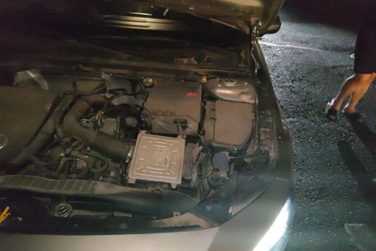 Used Mercedes-Benz A-Class 2020 Restyled A 200 L Sport Sedan Fashion Version Engine Bay Left