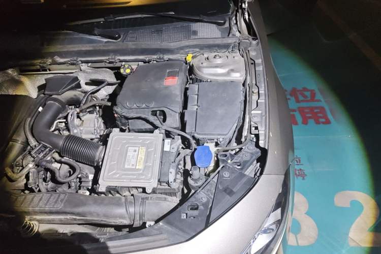 Used Mercedes-Benz A-Class 2020 A 200 L Sport Sedan Engine Bay Left