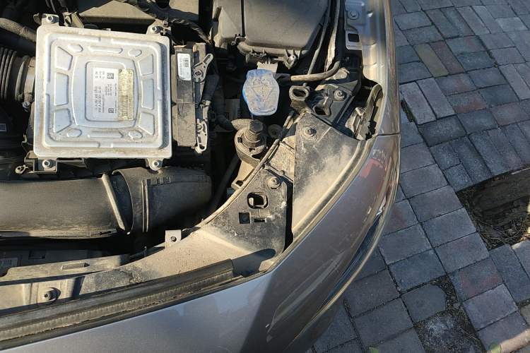 Used Mercedes-Benz A-Class 2020 A 200 L Sport Sedan Engine Bay Left