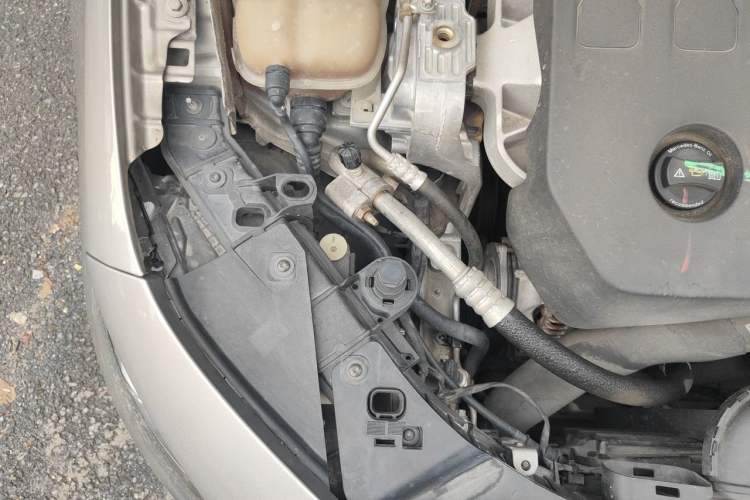 Used Mercedes-Benz A-Class 2020 A 200 L Sport Sedan Engine Bay Right