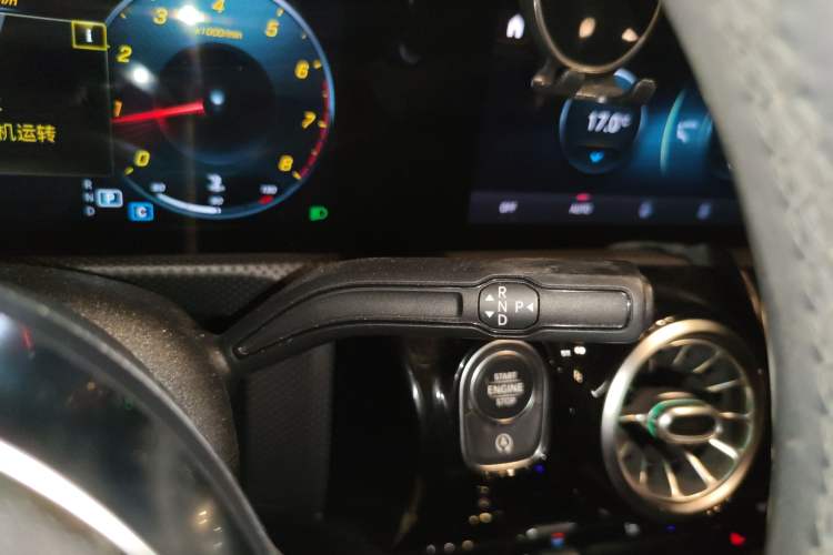 Used Mercedes-Benz A-Class 2020 Restyled A 200 L Sport Sedan Fashion Version Gear Lever