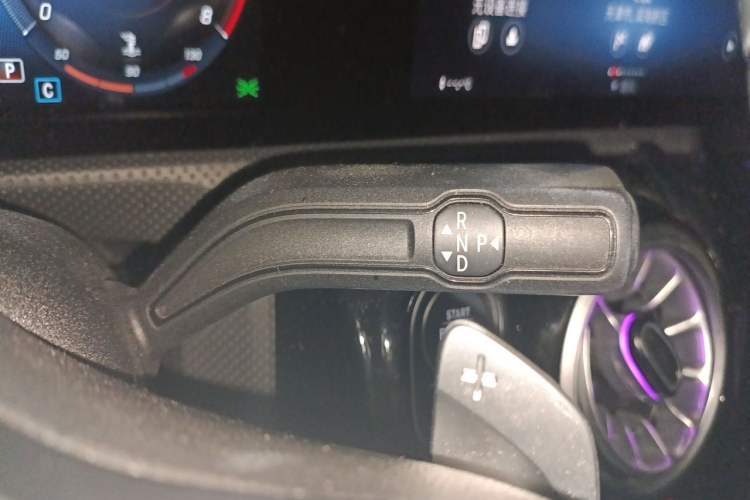 Used Mercedes-Benz A-Class 2020 Restyled A 200 L Sport Sedan Fashion Version Gear Lever