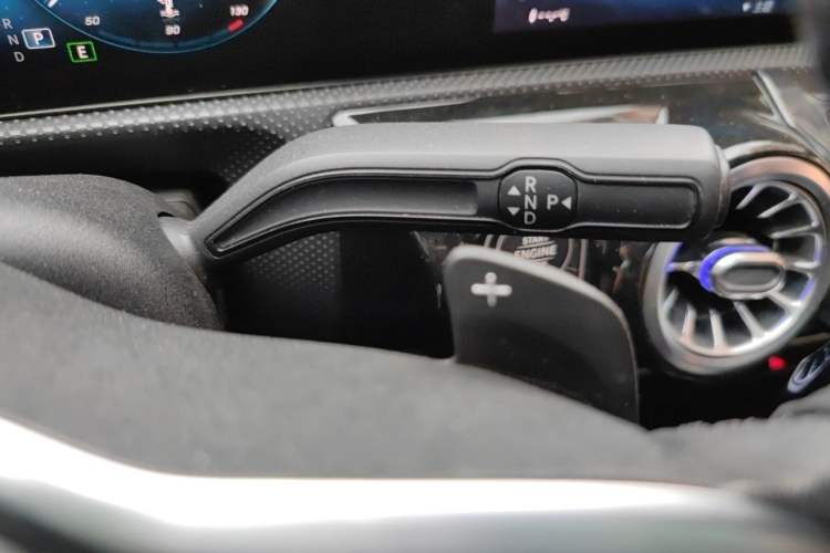 Used Mercedes-Benz A-Class 2020 Facelift A 180 L Sport Sedan Special Configuration Gear Lever