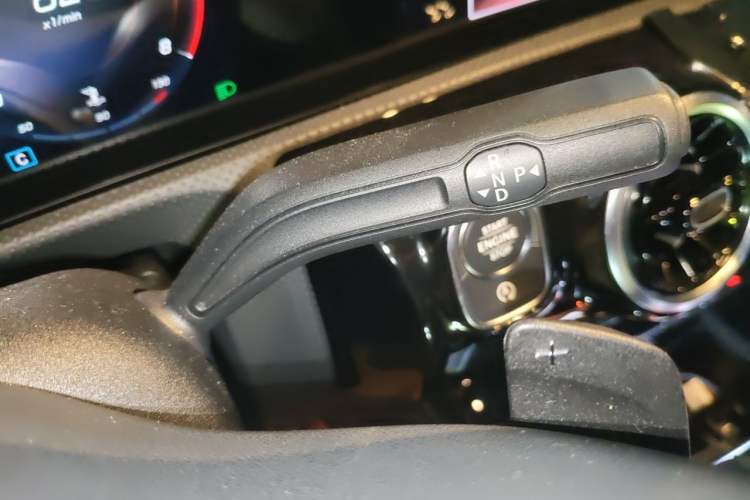 Used Mercedes-Benz A-Class 2020 Second Facelift A 180 L Sport Sedan Gear Lever
