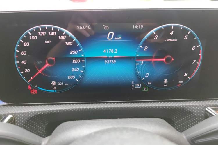 Used Mercedes-Benz A-Class 2020 Facelift A 180 L Sport Sedan Special Configuration Instrument Cluster