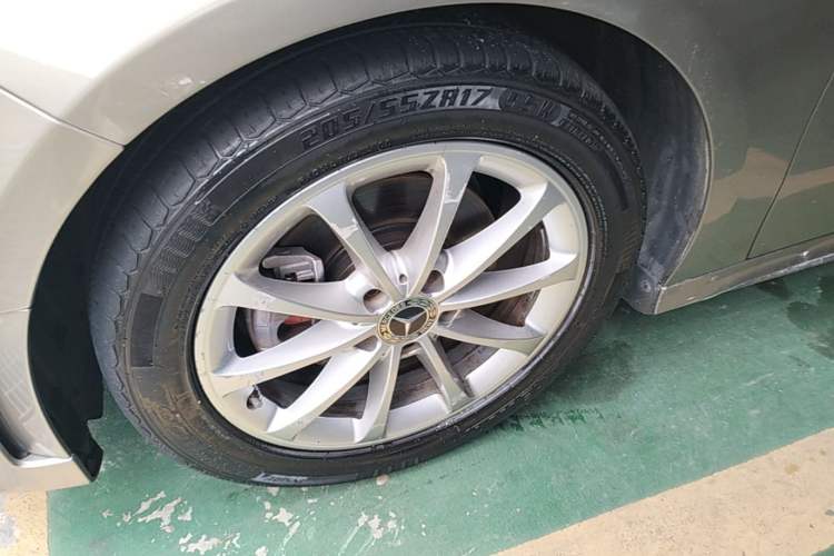 Used Mercedes-Benz A-Class 2020 Restyled A 200 L Sport Sedan Fashion Version Left Front Wheel Hub