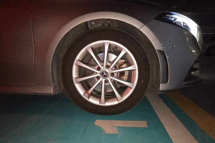 Used Mercedes-Benz A-Class 2020 A 200 L Sport Sedan Right Front Wheel Hub