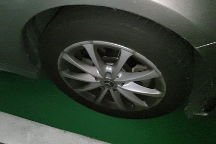 Used Mercedes-Benz A-Class 2020 Restyled A 200 L Sport Sedan Fashion Version Right Front Wheel Hub
