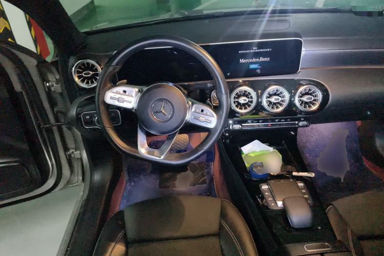 Used Mercedes-Benz A-Class 2020 Restyled A 200 L Sport Sedan Fashion Version Steering Wheel