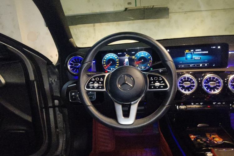 Used Mercedes-Benz A-Class 2020 Second Facelift A 180 L Sport Sedan Steering Wheel