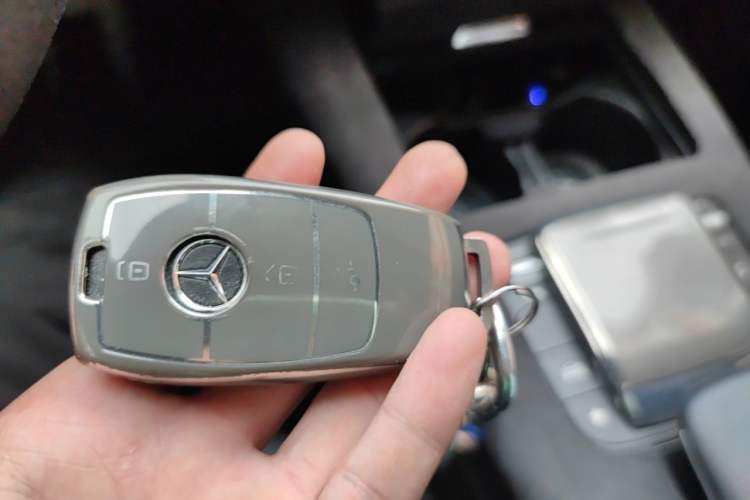 Used Mercedes-Benz A-Class 2020 Facelift A 180 L Sport Sedan Special Configuration Vehicle Key