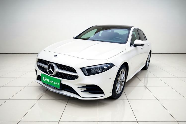 Used Mercedes-Benz A-Class 2020 Restyled A 200 L Sport Sedan Fashion Version Guazi used car, China used car export, Used car for sale, Used cars, Cheapest cars for sale