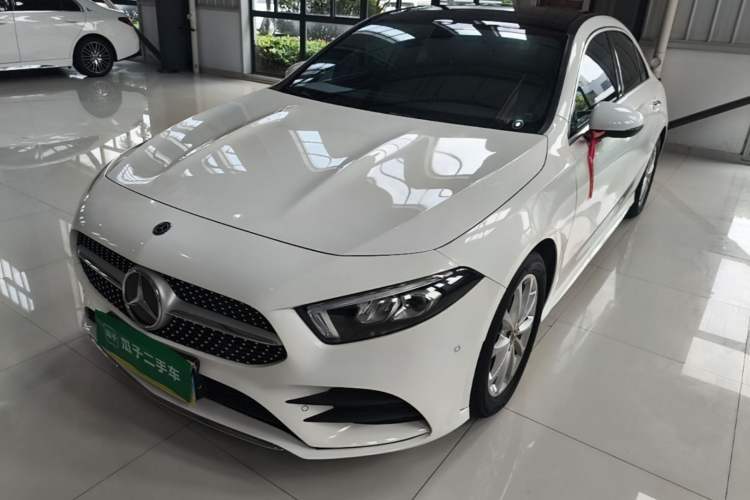 Used Mercedes-Benz A-Class 2020 Restyled A 200 L Sport Sedan Fashion Version Guazi used car, China used car export, Used car for sale, Used  cars, Cheapest cars for sale