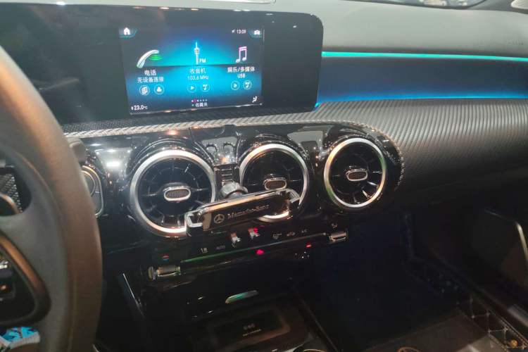 Used Mercedes-Benz A-Class 2020 A 180 L Audio And AC Panel