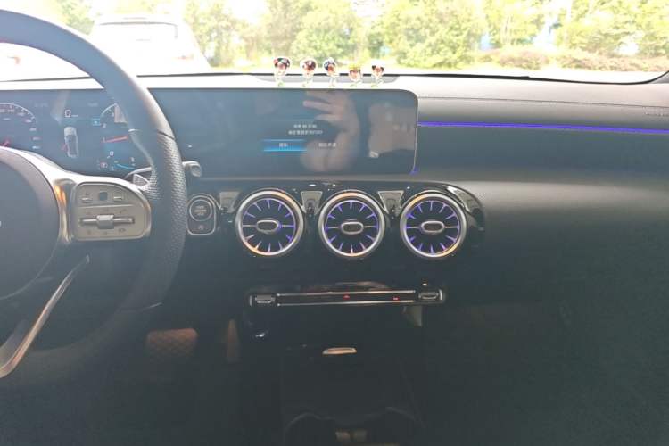 Used Mercedes-Benz A-Class 2020 Restyled A 200 L Sport Sedan Fashion Version Audio And AC Panel