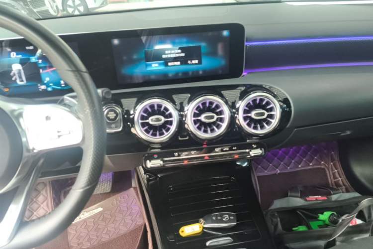 Used Mercedes-Benz A-Class 2020 Restyled A 200 L Sport Sedan Fashion Version Audio And AC Panel
