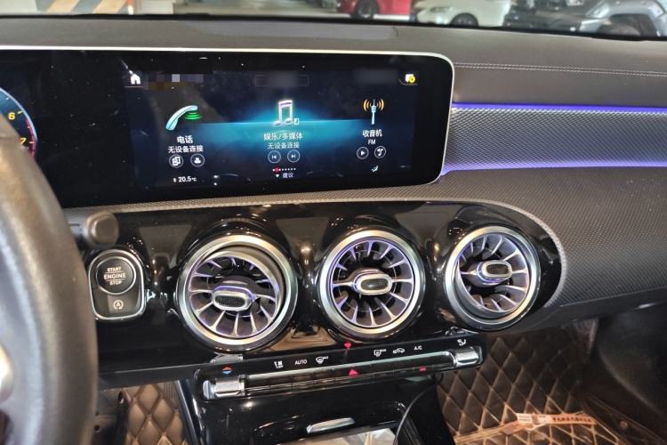 Used Mercedes-Benz A-Class 2020 Facelift A 180 L Sport Sedan Special Configuration Audio And AC Panel