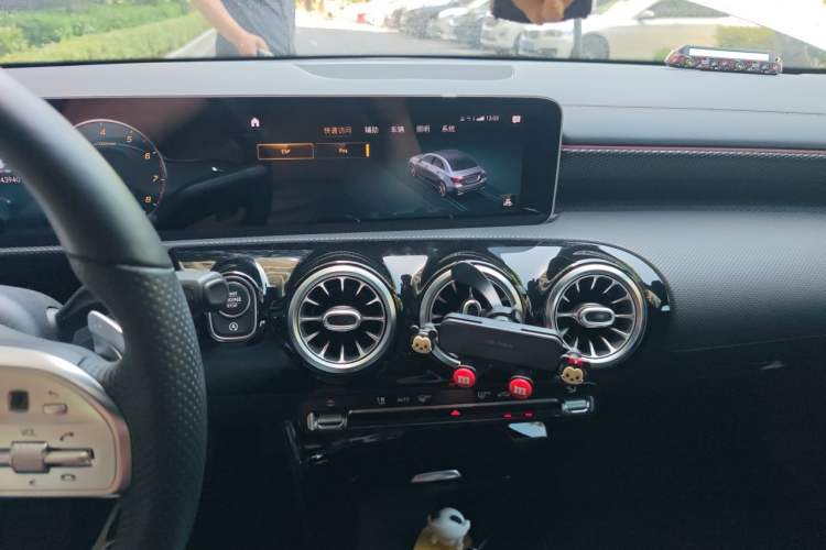 Used Mercedes-Benz A-Class 2020 Restyled A 200 L Sport Sedan Fashion Version Audio And AC Panel