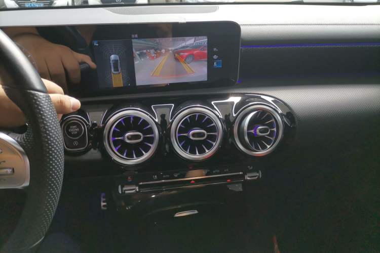Used Mercedes-Benz A-Class 2020 Restyled A 200 L Sport Sedan Fashion Version Audio And AC Panel